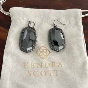 Kendra Scott hematite Ella earrings